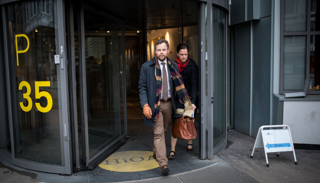 Statsråd Torbjørn Røe Isaksen og departementet oppnemner eksterne styremedlemmar til fleire høgskolestyre før sommaren, mellom anna Høgskolen i Oslo og Akershus (HiOA). Foto: Skjalg Bøhmer Vold Statsråd Torbjørn Røe Isaksen og departementet oppnemner eksterne styremedlemmar til fleire høgskolestyre før sommaren, mellom anna Høgskolen i Oslo og Akershus (HiOA). Foto: Skjalg Bøhmer Vold