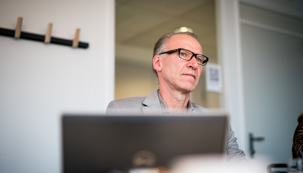 — Det er også slik at professorer, dosenter og forsker 1 har vært en prioritert gruppe i de siste lønnsforhandlingene og de har kommet bedre ut enn andre grupper, inklusive ledere, sier HR-direktør ved HiOA, Geir Haugstveit, til fagforeningenes kritikk av høye lederlønninger. Foto: Skjalg Bøhmer Vold — Det er også slik at professorer, dosenter og forsker 1 har vært en prioritert gruppe i de siste lønnsforhandlingene og de har kommet bedre ut enn andre grupper, inklusive ledere, sier HR-direktør ved HiOA, Geir Haugstveit, til fagforeningenes kritikk av høye lederlønninger. Foto: Skjalg Bøhmer Vold