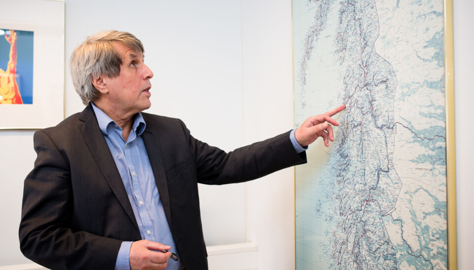Rektor ved Høgskolen i Narvik, Arne Erik Holdø, velger å se mot nord og vil ha fusjon med Universitetet i Tromsø. Foto: Skjalg Bøhmer Vold