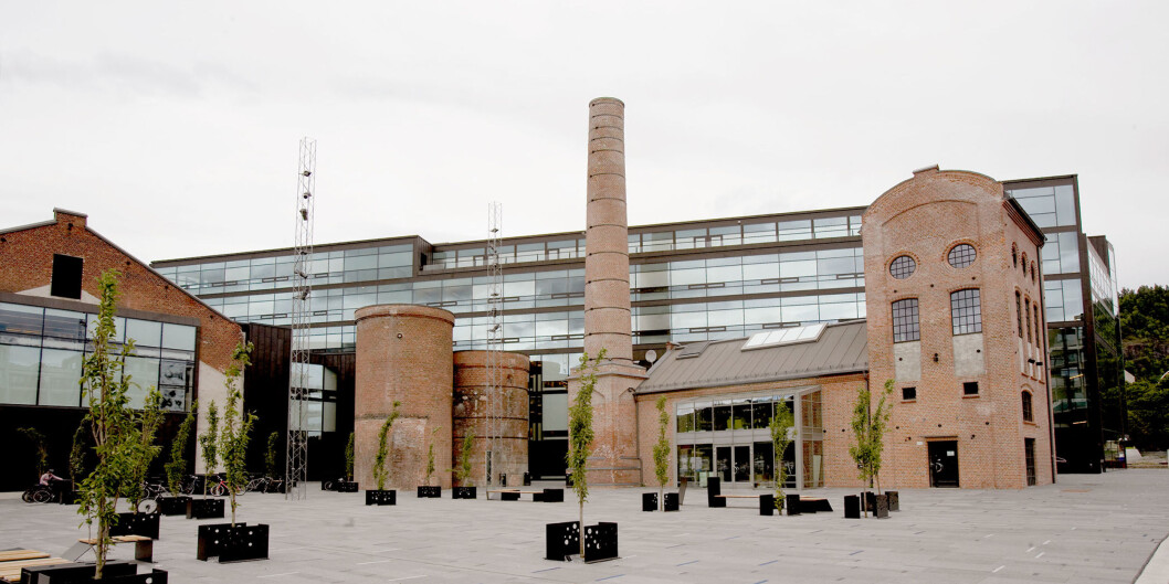 Høgskolen i Buskerud og Vestfold (<span class="caps">HBV</span>), her fra studiested Drammen, planlegger fusjon med Høgskolen i Telemark (HiT). Foto: <span class="caps">HBV</span>/Rune Guneriussen Høgskolen i Buskerud og Vestfold (<span class="caps">HBV</span>), her fra studiested Drammen, planlegger fusjon med Høgskolen i Telemark (HiT). Foto: <span class="caps">HBV</span>/Rune Guneriussen