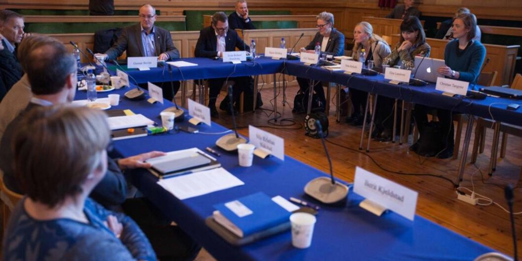 Styret ved <span class="caps">NTNU</span> gikk i dag inn for fusjon med tre høgskoler, med knappest mulig flertall i eget styre. Foto: Kristoffer Furberg/Universitetsavisa Styret ved <span class="caps">NTNU</span> gikk i dag inn for fusjon med tre høgskoler, med knappest mulig flertall i eget styre. Foto: Kristoffer Furberg/Universitetsavisa