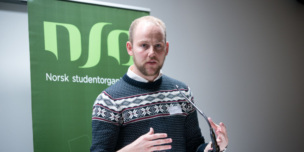 Ungdomspolitikarar frå både Høgre og Venstre pressa <span class="caps">NSO</span>-leiar Anders Kvernmo Langset til å trekke støtta til morgondagens streik. Ungdomspolitikarar frå både Høgre og Venstre pressa <span class="caps">NSO</span>-leiar Anders Kvernmo Langset til å trekke støtta til morgondagens streik.