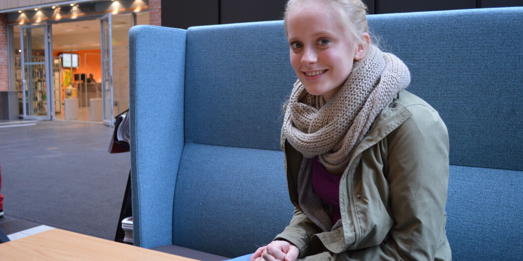 — Man tenker kanskje ikke over at irritasjon og dårlig oppmøte for noen kan handle om noe mer, sier student Ane Larsen Mjøen. — Man tenker kanskje ikke over at irritasjon og dårlig oppmøte for noen kan handle om noe mer, sier student Ane Larsen Mjøen.