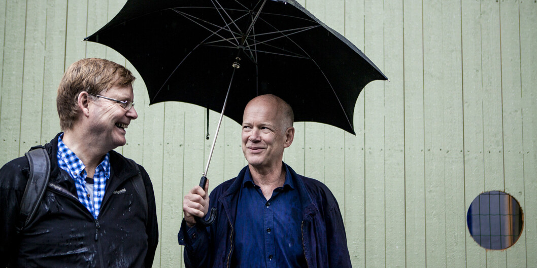 Robert Williams Kvalvaag og Jan Sverre Knudsen (tv), har bidratt i bok om 22.juli og musikken. her er de 30-40 meter unna der bomben smalt utenfor regjeringskvartalet. Foto: Wanda Nathalie Nordstrøm Robert Williams Kvalvaag og Jan Sverre Knudsen (tv), har bidratt i bok om 22.juli og musikken. her er de 30-40 meter unna der bomben smalt utenfor regjeringskvartalet. Foto: Wanda Nathalie Nordstrøm