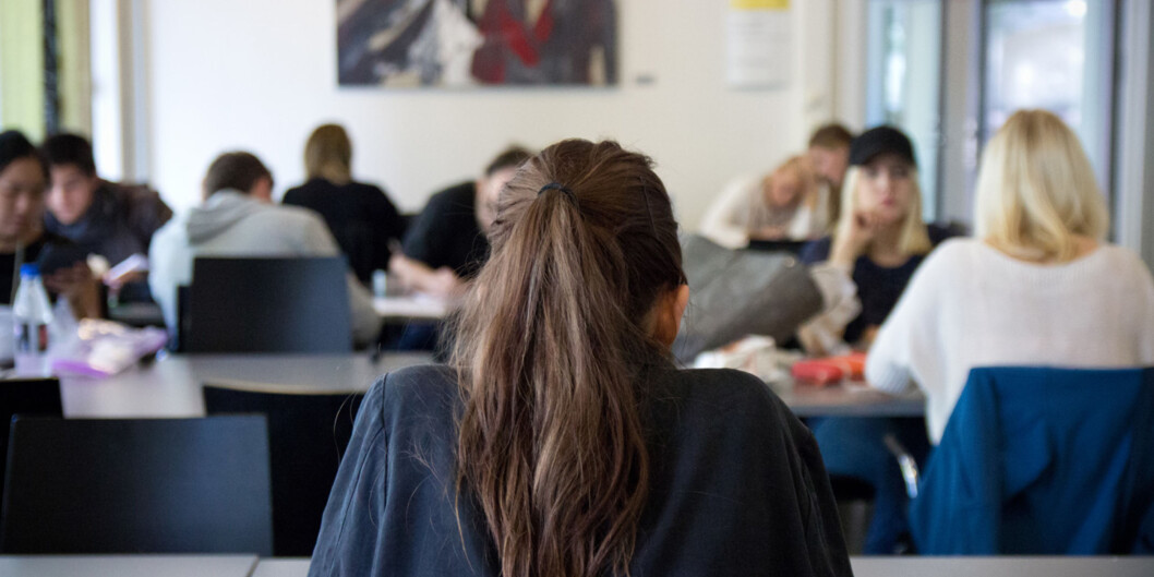 Nesten en av tre studenter er ofte ensomme viser nye tall fra Studentenes helse- og trivelsundersøkelse. Foto: Ismail Özkan Nesten en av tre studenter er ofte ensomme viser nye tall fra Studentenes helse- og trivelsundersøkelse. Foto: Ismail Özkan