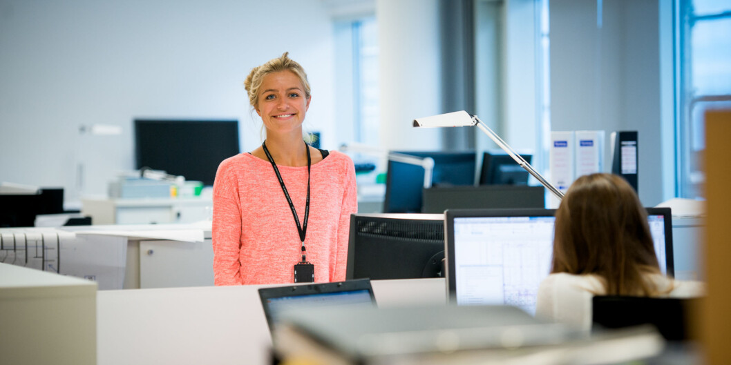 Nora Holand studerer til å bli ingeniør og har relevant sommerjobb på Multiconsult. Hun jobber med prosjekteringen av det nye Munchmuseet i Bjørvika. Foto: Skjalg Bøhmer Vold Nora Holand studerer til å bli ingeniør og har relevant sommerjobb på Multiconsult. Hun jobber med prosjekteringen av det nye Munchmuseet i Bjørvika. Foto: Skjalg Bøhmer Vold