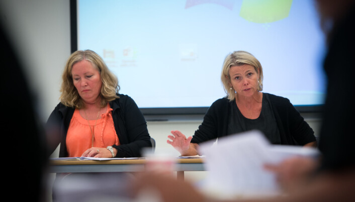 Høgskoledirektør Ann Elisabeth Wedø og styreleder og valgt rektor Kari Toverud Jensen ved daværende Høgskolen i Oslo og Akerhus, på styremøte i 2014. Foto: Skjalg Bøhmer Vold Høgskoledirektør Ann Elisabeth Wedø og styreleder og valgt rektor Kari Toverud Jensen ved daværende Høgskolen i Oslo og Akerhus, på styremøte i 2014. Foto: Skjalg Bøhmer Vold