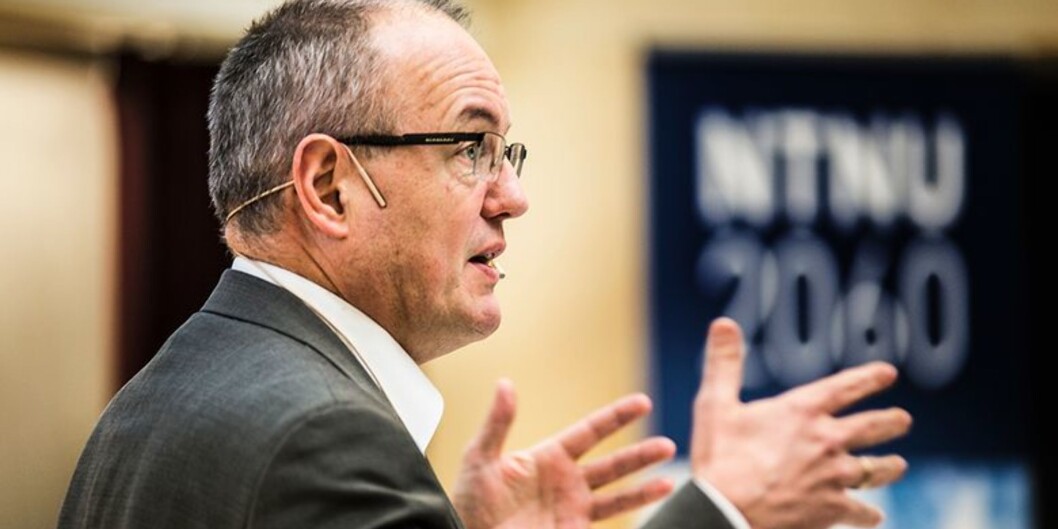Rektor Gunnar Bovim ved <span class="caps">NTNU</span> i Trondheim er i dialog om fusjon med flere høgskoler i Midt-Norge. Foto: Kristoffer Furberg, Universitetsavisa. Rektor Gunnar Bovim ved <span class="caps">NTNU</span> i Trondheim er i dialog om fusjon med flere høgskoler i Midt-Norge. Foto: Kristoffer Furberg, Universitetsavisa.