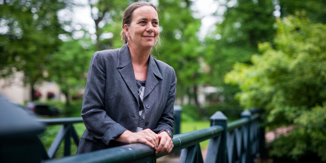 Instituttleder Mette Tollefsrud har tatt i når det er sendt ut tilbud på master i barnehagekunnskap. 131 studenter har fått tilbud, mens instituttet bare har 25 studieplasser. Foto: Skjalg Bøhmer Vold Instituttleder Mette Tollefsrud har tatt i når det er sendt ut tilbud på master i barnehagekunnskap. 131 studenter har fått tilbud, mens instituttet bare har 25 studieplasser. Foto: Skjalg Bøhmer Vold