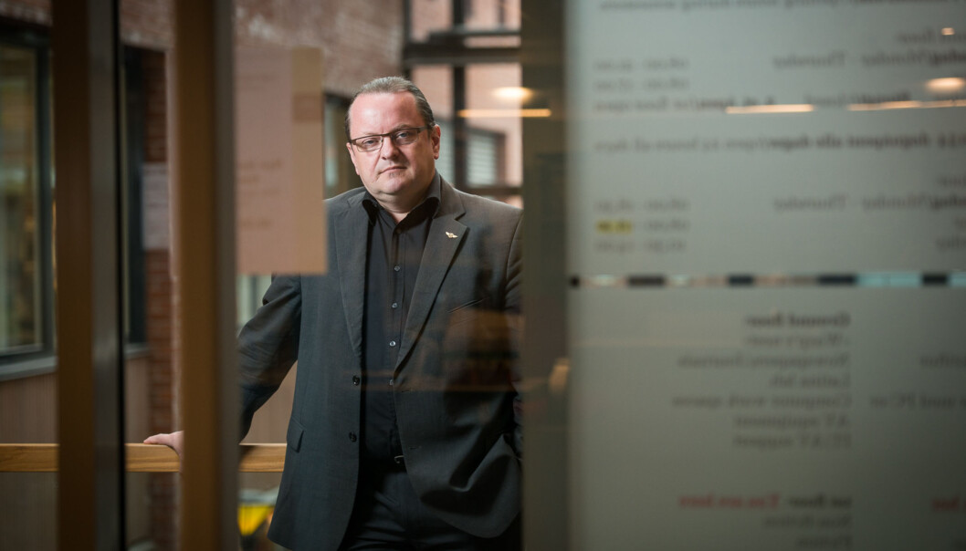 — Beslutningsprosessen hadde blitt bedre med færre involvert, mener professor Arne Krumsvik om rekrutteringsprosessen av rektor ved Høgskolen i Oslo og Akershus. Foto: Skjalg Bøhmer Vold — Beslutningsprosessen hadde blitt bedre med færre involvert, mener professor Arne Krumsvik om rekrutteringsprosessen av rektor ved Høgskolen i Oslo og Akershus. Foto: Skjalg Bøhmer Vold