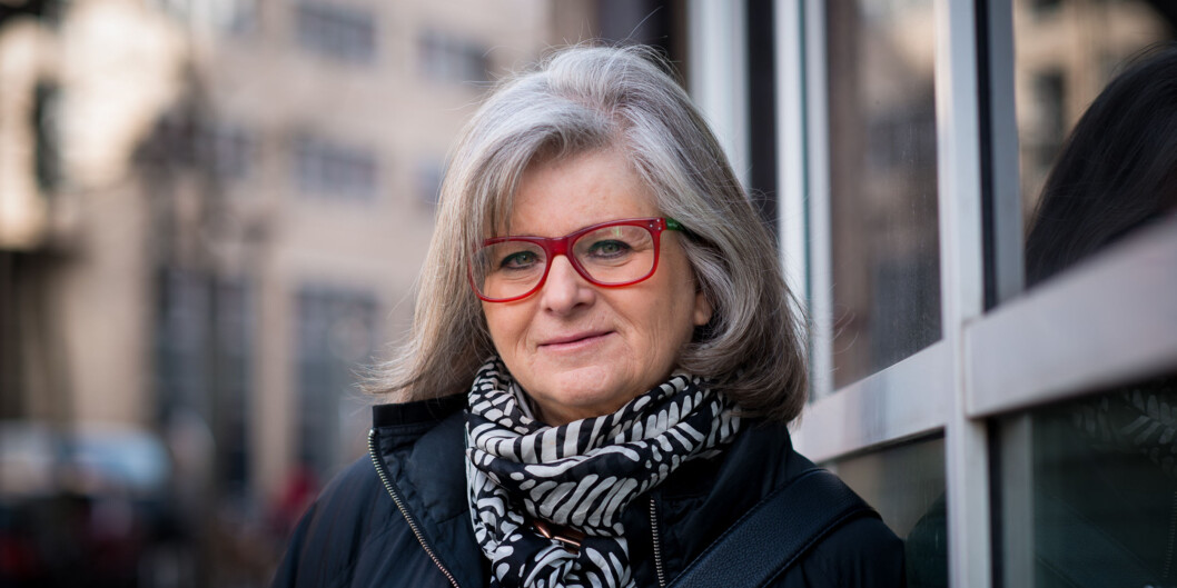 — Jeg vet ikke om noen andre akademiske institusjoner som endrer epostadressene til de som fortsatt gjør en faglig jobb som professor også etter at de passerer 70, sier høgskolens første kvinnelige professor i sosialt arbeid, Irene Levin. — Jeg vet ikke om noen andre akademiske institusjoner som endrer epostadressene til de som fortsatt gjør en faglig jobb som professor også etter at de passerer 70, sier høgskolens første kvinnelige professor i sosialt arbeid, Irene Levin.