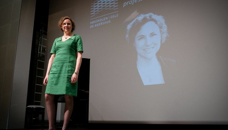 Anne Gerd Granås er en av flere nye kvinnelige professorer ved Høgskolen i Oslo og Akershus det siste året. Torsdag ble hun hedret sammen med tre andre kvinner og tre menn som alle har rykket opp til professor eller dosent. Foto: Skjalg Bøhmer Vold