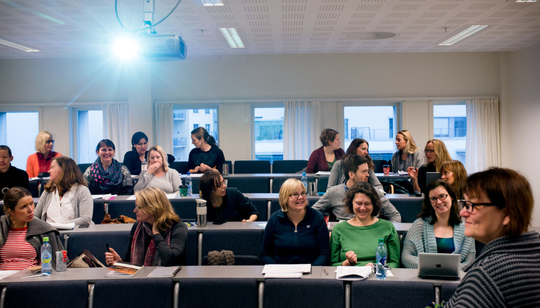 Fornøyde masterstudenter i styring og ledelse. De er blant de mest fornøyde masterstudentene i hele landet. Foto: Skjalg Bøhmer Vold Fornøyde masterstudenter i styring og ledelse. De er blant de mest fornøyde masterstudentene i hele landet. Foto: Skjalg Bøhmer Vold