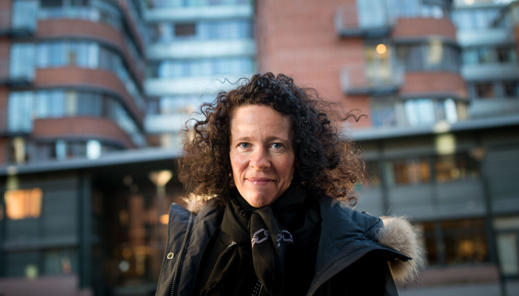 Eiendomsdirektør Mariann Hole, utenfor et annet bygg høgskolen etterhvert skal overta, Pilestredet 50, der Riksrevisjonen holder til. Foto: Skjalg Bøhmer Vold Eiendomsdirektør Mariann Hole, utenfor et annet bygg høgskolen etterhvert skal overta, Pilestredet 50, der Riksrevisjonen holder til. Foto: Skjalg Bøhmer Vold