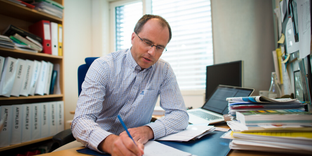 Varsleren og førsteamanuensis Einar Belsom spør i et brev til departementet om de mener at alle som bruker hans sensurmetode ved høyere utdanningsinstitusjoner i landet begår ulovligheter. Foto: Skjalg Bøhmer Vold Varsleren og førsteamanuensis Einar Belsom spør i et brev til departementet om de mener at alle som bruker hans sensurmetode ved høyere utdanningsinstitusjoner i landet begår ulovligheter. Foto: Skjalg Bøhmer Vold