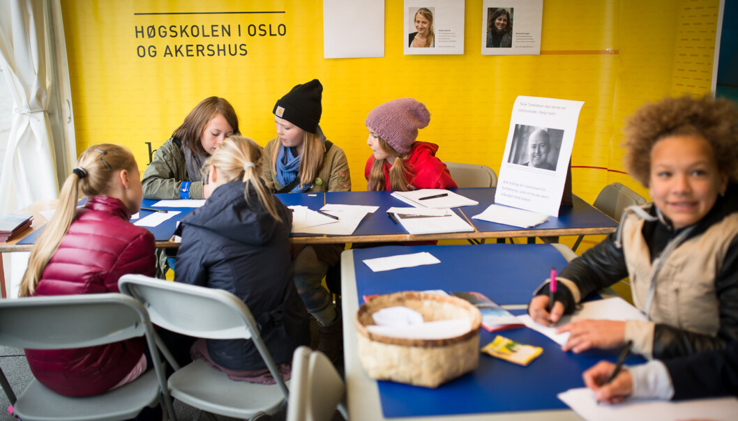 Forskningstorget på Universitetsplassen i 2013. Foto: Skjalg Bøhmer Vold Forskningstorget på Universitetsplassen i 2013. Foto: Skjalg Bøhmer Vold