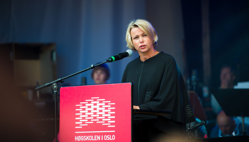Sittende, valgte rektor Kari Toverud Jensen går av 1.august 2015 og en ny ansatt rektor skal da tiltre, er planen. Sittende, valgte rektor Kari Toverud Jensen går av 1.august 2015 og en ny ansatt rektor skal da tiltre, er planen.