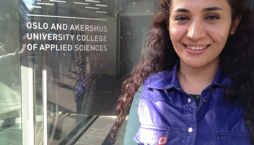 Akram Yousefi fra Iran har begynt første året ved HiOA som ingeniørstudent, og venter fortsatt på svar fra politiet om oppholdstillatelse. Foto: Tove Lie Akram Yousefi fra Iran har begynt første året ved HiOA som ingeniørstudent, og venter fortsatt på svar fra politiet om oppholdstillatelse. Foto: Tove Lie