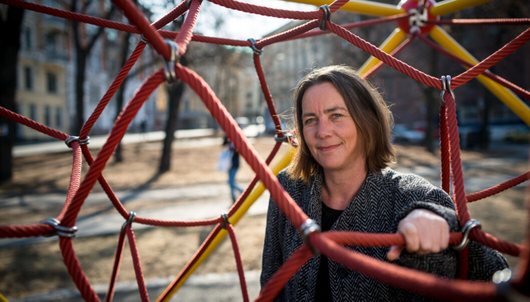 Det nye barnehagelærerstudiet som startes opp fra høsten 2013 opplever sterk nedgang i søkertallene. Mye forklares med ekstremt høye søkertall i 2012, mener Mette Tollefsrud, instituttleder for Barnehagelærerutdanninga. Foto: Skjalg Bøhmer Vold Det nye barnehagelærerstudiet som startes opp fra høsten 2013 opplever sterk nedgang i søkertallene. Mye forklares med ekstremt høye søkertall i 2012, mener Mette Tollefsrud, instituttleder for Barnehagelærerutdanninga. Foto: Skjalg Bøhmer Vold