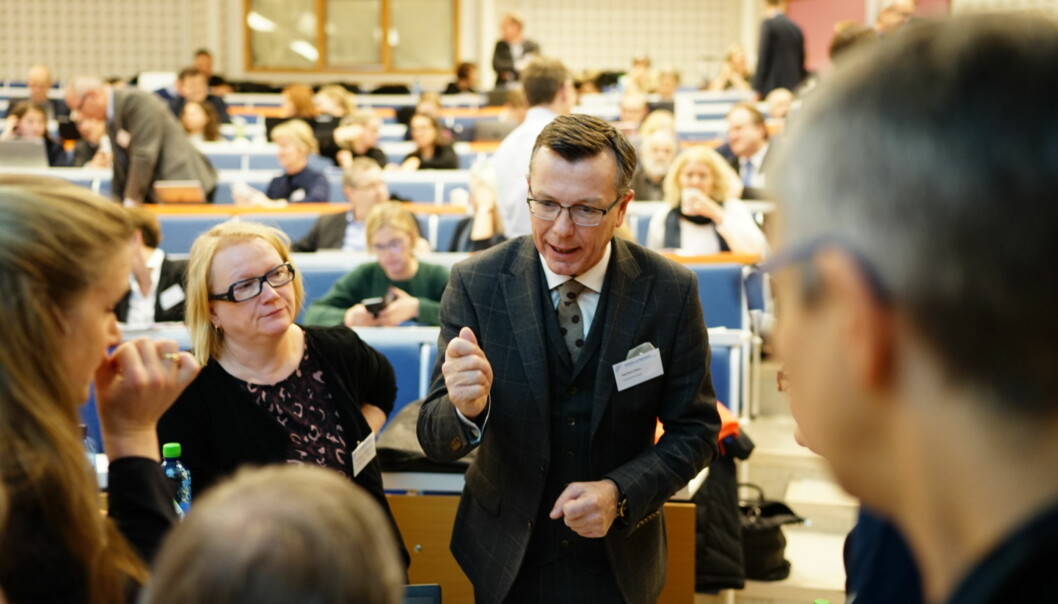 Rektor ved Universitetet i Bergen, Dag Rune Olsen, vil at ansatte skal melde fra om seksuell trakassering. Foto: Ketil Blom Haugstulen