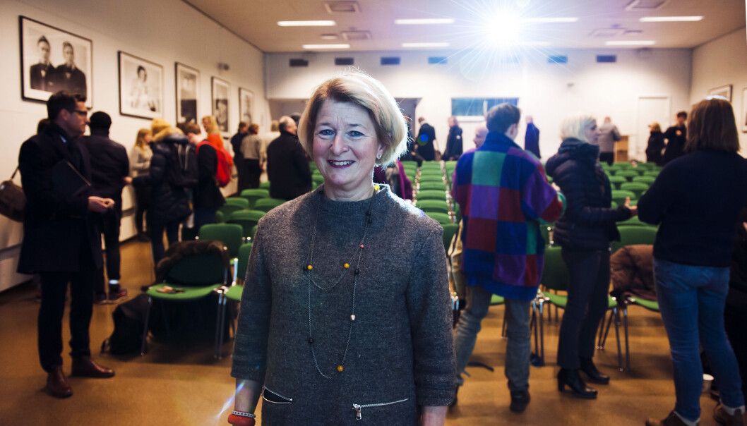 Rektor Anne Husebekk ved UiT møtte ansatte ved Tromsø museum og Kunstfakultetet på et allmøte før jul for å orientere om planene om å utrede sammenslåing.Foto: Adnan Icagic Rektor Anne Husebekk ved UiT møtte ansatte ved Tromsø museum og Kunstfakultetet på et allmøte før jul for å orientere om planene om å utrede sammenslåing.Foto: Adnan Icagic