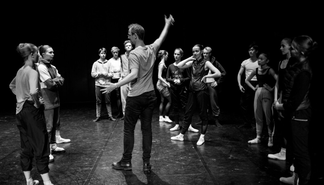 Kunsthøgskolen i Oslo holder høyt internasjonalt nivå, ifølge NOKUT. Her underviser programansvarlig for klassisk ballett John Magnus Johansen på balletthøgskolen. Foto: Skjalg Bøhmer Vold Kunsthøgskolen i Oslo holder høyt internasjonalt nivå, ifølge NOKUT. Her underviser programansvarlig for klassisk ballett John Magnus Johansen på balletthøgskolen. Foto: Skjalg Bøhmer Vold