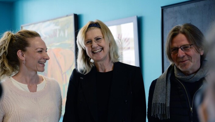 Professor Anne Grete Preus med vokallærer og universitetslektor Hilde Norbakken og instituttleder, professor Erik Gunvaldsen fra Institutt for rytmisk musikk. Foto: Annie Hagen Okalla/Universitetet i Agder Professor Anne Grete Preus med vokallærer og universitetslektor Hilde Norbakken og instituttleder, professor Erik Gunvaldsen fra Institutt for rytmisk musikk. Foto: Annie Hagen Okalla/Universitetet i Agder