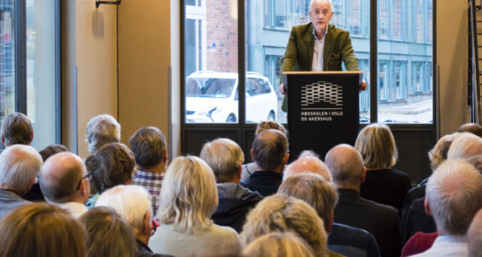 Professor Rune Slagstad og Jan Messel lanserte verket Profesjonshistorier på Høgskolen i Oslo og Akershus 2014. Foto: Petter Egge Professor Rune Slagstad og Jan Messel lanserte verket Profesjonshistorier på Høgskolen i Oslo og Akershus 2014. Foto: Petter Egge