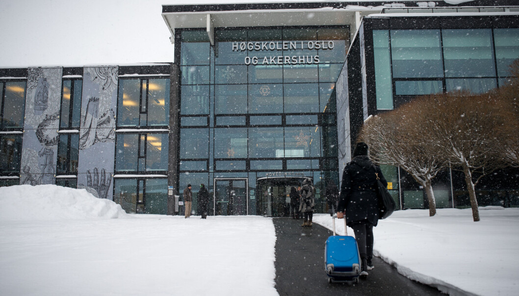 Gårdeier på Kjeller, Hemfosa Samfunnsbygg, har sendt brev til styremedlemmene ved Høgskolen i Oslo og Akershus og sagt at høgskolen kan spare 2-300 millioner på å bli på Kjeller, framfor å flytte til Lillestrøm. Foto: Skjalg Bøhmer Vold Gårdeier på Kjeller, Hemfosa Samfunnsbygg, har sendt brev til styremedlemmene ved Høgskolen i Oslo og Akershus og sagt at høgskolen kan spare 2-300 millioner på å bli på Kjeller, framfor å flytte til Lillestrøm. Foto: Skjalg Bøhmer Vold