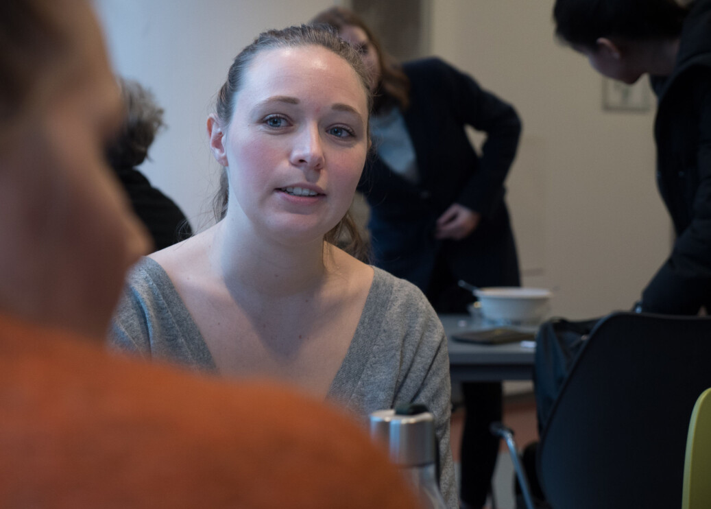 Thea Steen Andersen går siste år på sykepleieutdanningen i Pilestredet på OsloMet. Hun er selv ganske fornøyd med utdanningen, men forstår også misnøyen til sine medstuudenter. Foto: Petter Berntsen Thea Steen Andersen går siste år på sykepleieutdanningen i Pilestredet på OsloMet. Hun er selv ganske fornøyd med utdanningen, men forstår også misnøyen til sine medstuudenter. Foto: Petter Berntsen