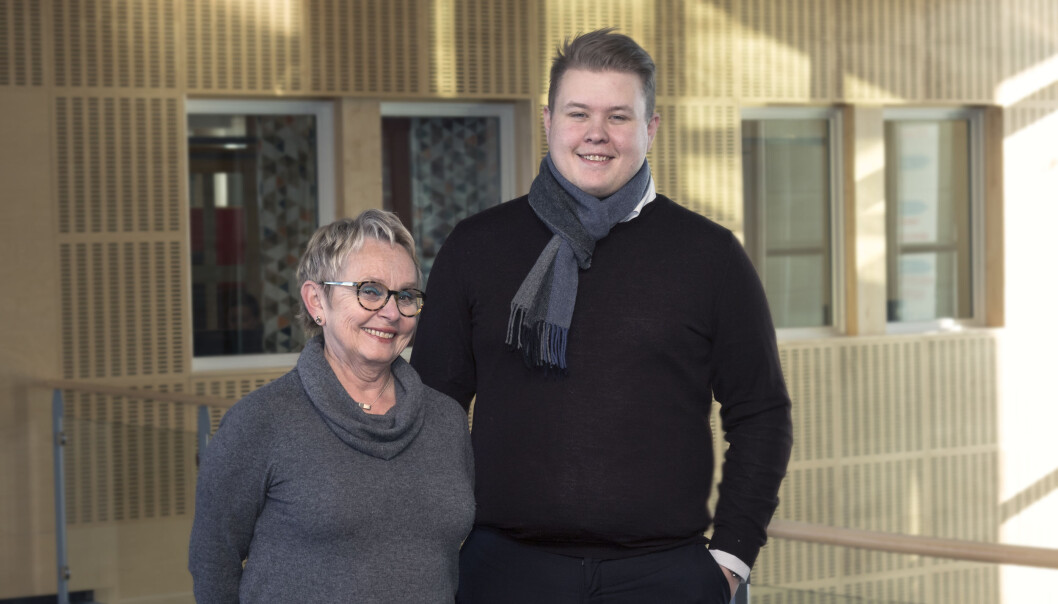 Styreleder ved Nord universitet, Vigdis Moe Skarstein, og studentrepresentant til styret, Mathias Lauritzen. Foto: Nord universitet/Svein-Arnt Eriksen Styreleder ved Nord universitet, Vigdis Moe Skarstein, og studentrepresentant til styret, Mathias Lauritzen. Foto: Nord universitet/Svein-Arnt Eriksen
