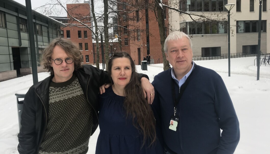 Tre fakulteter - ett studietilbud: Kjell Ivar Skjerdingstad, professor på Institutt for arkiv-, bibliotek- og informasjonsfag, Heidi Dahlsveen, førstelektor ved Institutt for estetiske fag og Torgeir Haugen, førstelektor Barnehagelærerutdanningen. Foto: Eva Tønnessen Tre fakulteter - ett studietilbud: Kjell Ivar Skjerdingstad, professor på Institutt for arkiv-, bibliotek- og informasjonsfag, Heidi Dahlsveen, førstelektor ved Institutt for estetiske fag og Torgeir Haugen, førstelektor Barnehagelærerutdanningen. Foto: Eva Tønnessen