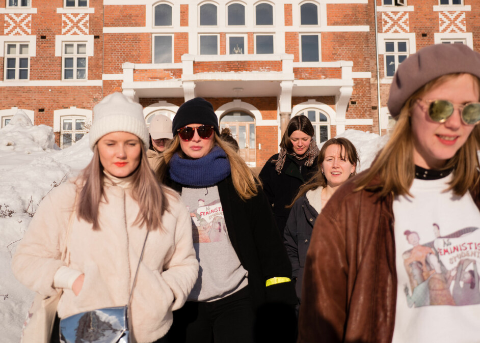 Ås feministiske studenter varslet demonstrasjon dersom Terje Søviknes skulle ha innledet på Energiseminaret. Foto: Petter Berntsen