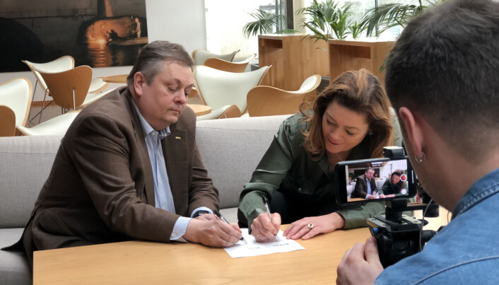 NITO-president Trond Markussen sammen med NHO-direktør Kristin Skogen Lund. NITO-president Trond Markussen sammen med NHO-direktør Kristin Skogen Lund.