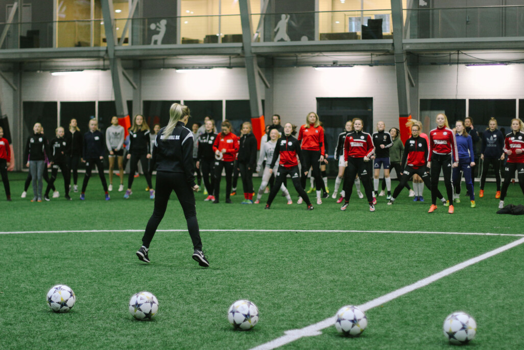 Fotball er en av de over 40 ulike aktivitetstilbudene som arrangeres under BCCs påskecamp. Foto: Pauline Mittag Sandersen (BCC) Fotball er en av de over 40 ulike aktivitetstilbudene som arrangeres under BCCs påskecamp. Foto: Pauline Mittag Sandersen (BCC)