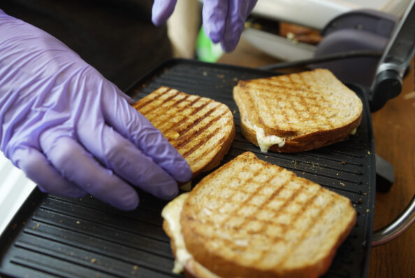 Toastjernet ble en sosial møteplass for flere studenter ved Institutt for Informatikk. Slik kom ideen til studentforeningen Toastjærn. Foto: Ketil Blom Haugstulen Toastjernet ble en sosial møteplass for flere studenter ved Institutt for Informatikk. Slik kom ideen til studentforeningen Toastjærn. Foto: Ketil Blom Haugstulen