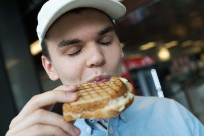 Alan Harkness tok sjefens anbefaling på toast. Foto: Ketil Blom Haugstulen Alan Harkness tok sjefens anbefaling på toast. Foto: Ketil Blom Haugstulen