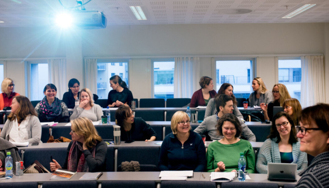 Institutt for offentlig administrasjon og ledelse foreslås slått sammen med handelshøuyskolen på OsloMet. Her noen tidligere studenter ved master i styring og ledelse som har fått svært gode tilbakemeldinger på studiebarometeret. Foto: Skjalg Bøhmer Vold Institutt for offentlig administrasjon og ledelse foreslås slått sammen med handelshøuyskolen på OsloMet. Her noen tidligere studenter ved master i styring og ledelse som har fått svært gode tilbakemeldinger på studiebarometeret. Foto: Skjalg Bøhmer Vold