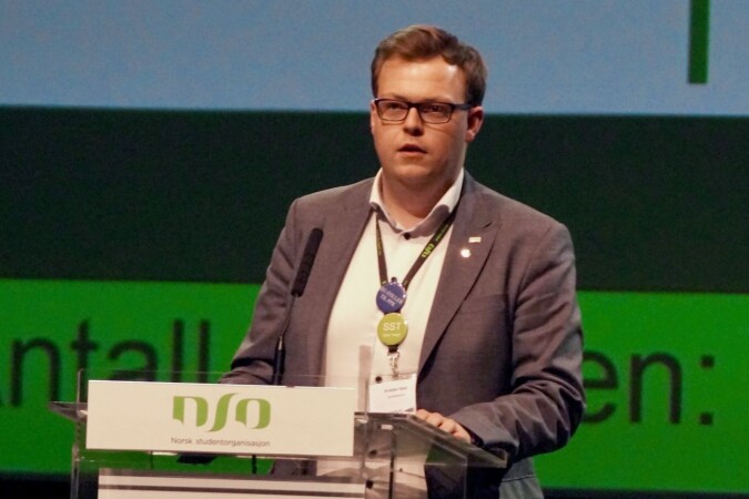 Kristian Hovd Sjøli ble valgt til leder av prinsipprogramkomitéen. Foto: Øystein Fimland Kristian Hovd Sjøli ble valgt til leder av prinsipprogramkomitéen. Foto: Øystein Fimland