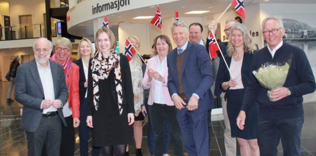 Iselin Nybø kom til det nye universitetets campus i Drammen fredag for å fortelle om vedtaket. Foto: HSN Iselin Nybø kom til det nye universitetets campus i Drammen fredag for å fortelle om vedtaket. Foto: HSN