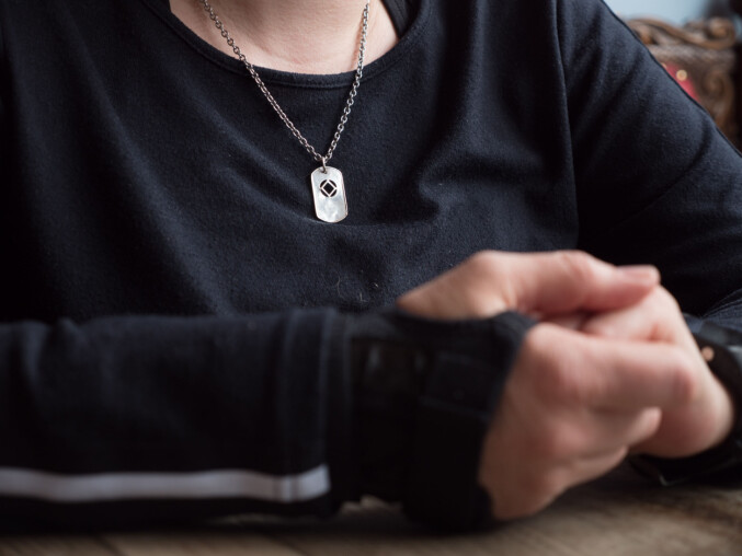 — Rusmidlene fikk meg til å gå på skolen. De fikk meg ut i livet og fikk meg til å gjøre ting. Men rusmidler gjør også at man blir avhengig. — Rusmidlene fikk meg til å gå på skolen. De fikk meg ut i livet og fikk meg til å gjøre ting. Men rusmidler gjør også at man blir avhengig.