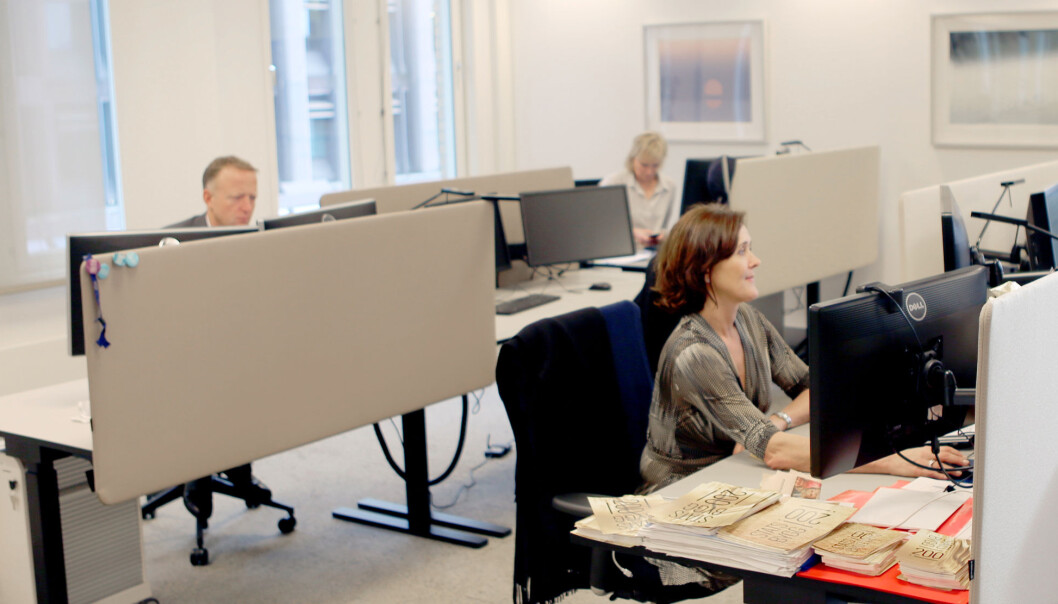Ledergruppa i Statsbygg sitter i aktivitetsbasert kontrolandskap. Foto: Statsbygg Ledergruppa i Statsbygg sitter i aktivitetsbasert kontrolandskap. Foto: Statsbygg