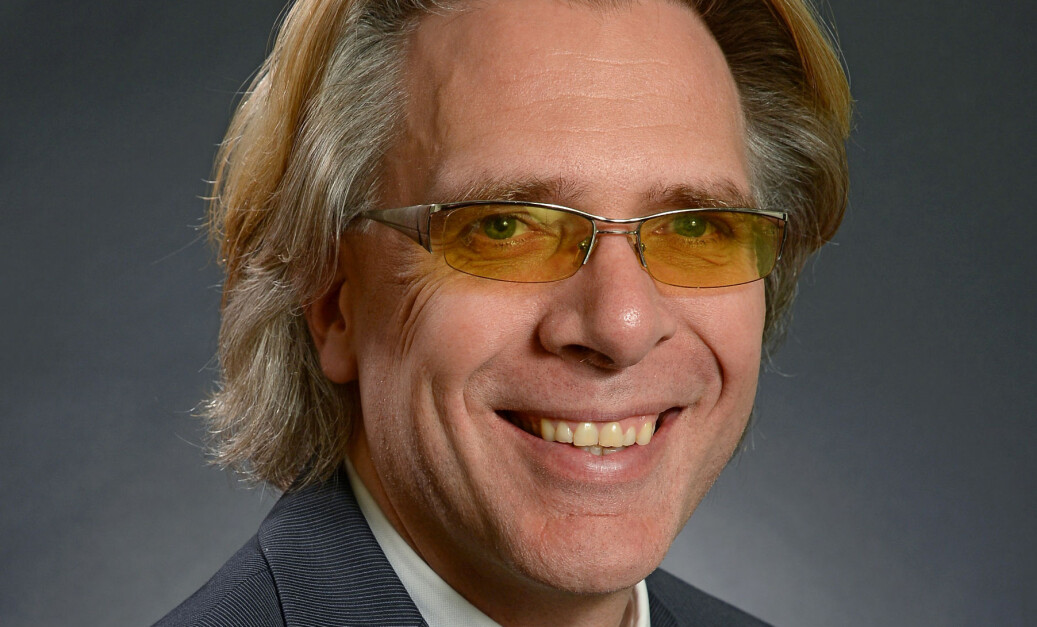 Simon Geir Møller takket nei til stillingen som livsvitenskapsdirektør ved UiO. Nå overtar han en av toppstillingene ved St. John's University i New York, der han har jobbet siden 2011. Foto: St. John's University Simon Geir Møller takket nei til stillingen som livsvitenskapsdirektør ved UiO. Nå overtar han en av toppstillingene ved St. John's University i New York, der han har jobbet siden 2011. Foto: St. John's University
