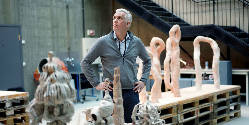 Styret ved Kunsthøgskolen i Oslo har vedtatt å fortsette med valgt rektor. Det ønsket også dagens valgte rektor og styreleder Jørn Mortensen. Foto: Ketil Blom Haugstulen Styret ved Kunsthøgskolen i Oslo har vedtatt å fortsette med valgt rektor. Det ønsket også dagens valgte rektor og styreleder Jørn Mortensen. Foto: Ketil Blom Haugstulen