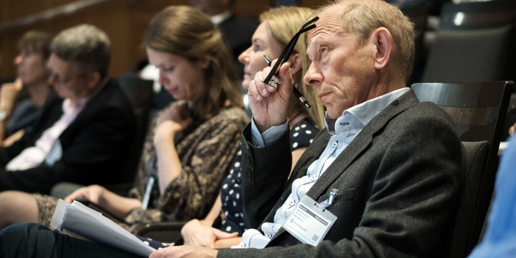 Dekan Jan Erik Askildsen ved Universitetet i Bergen, kommenterte sammen med Tanja Storsul, Forskningsrådets evaluering av samfunnsvitenskapelig forskning tidligere denne måneden. Foto: Ketil Blom Haugstulen Dekan Jan Erik Askildsen ved Universitetet i Bergen, kommenterte sammen med Tanja Storsul, Forskningsrådets evaluering av samfunnsvitenskapelig forskning tidligere denne måneden. Foto: Ketil Blom Haugstulen
