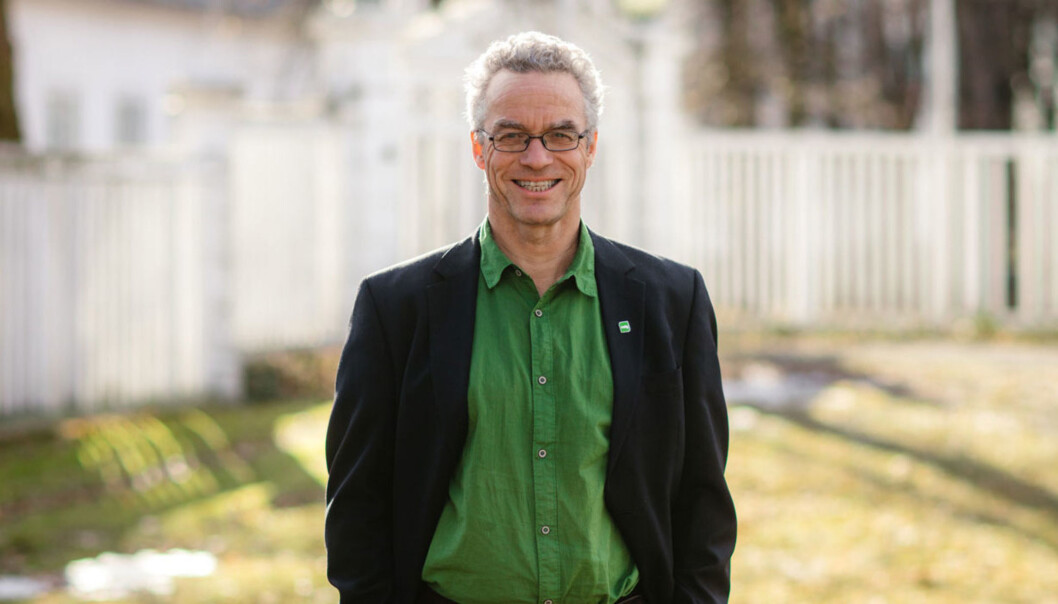 Tidligere talsperson og stortingsrepresentant for MDG, Rasmus Hansson, har søkt dekanjobb ved Høgskolen i Innlandet. Foto: MDG Tidligere talsperson og stortingsrepresentant for MDG, Rasmus Hansson, har søkt dekanjobb ved Høgskolen i Innlandet. Foto: MDG