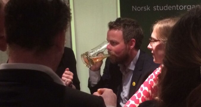 Daværende kunnskapsminister Torbjørn Røe Isaksen og nåværende minister for forskning og høyere utdanning, Iselin Nybø, under Arendalsuka 2015. Foto: Tove Lie Daværende kunnskapsminister Torbjørn Røe Isaksen og nåværende minister for forskning og høyere utdanning, Iselin Nybø, under Arendalsuka 2015. Foto: Tove Lie
