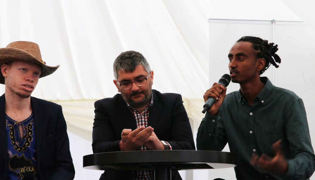 Student Zachariah Mushawatu, førsteamanuensis Rail Safiyev og student Amir Aman har kommet til Norge gjennom ordningene Students at Risk og Scholars at Risk. Foto: Sverre Ø. Eikill, SAIH Student Zachariah Mushawatu, førsteamanuensis Rail Safiyev og student Amir Aman har kommet til Norge gjennom ordningene Students at Risk og Scholars at Risk. Foto: Sverre Ø. Eikill, SAIH