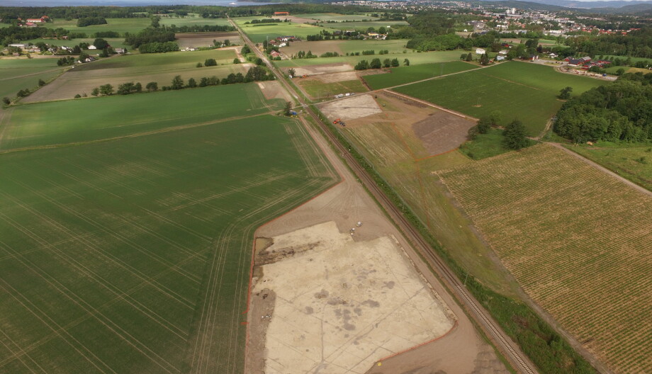 Utgravningsfeltene ved Dilling utenfor Moss. Foto: Kulturhistorisk museum