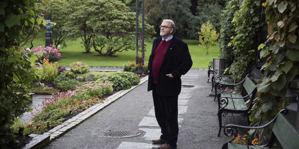 Dagens universitet hadde aldri funne plass til ein type som Frank Aarebrot, meiner Bernt Hagtvet. I dag held han den aller første Aarebrotforelesningen til minne om den populære UiB-professoren. Foto: Silje Katrine Robinson Dagens universitet hadde aldri funne plass til ein type som Frank Aarebrot, meiner Bernt Hagtvet. I dag held han den aller første Aarebrotforelesningen til minne om den populære UiB-professoren. Foto: Silje Katrine Robinson